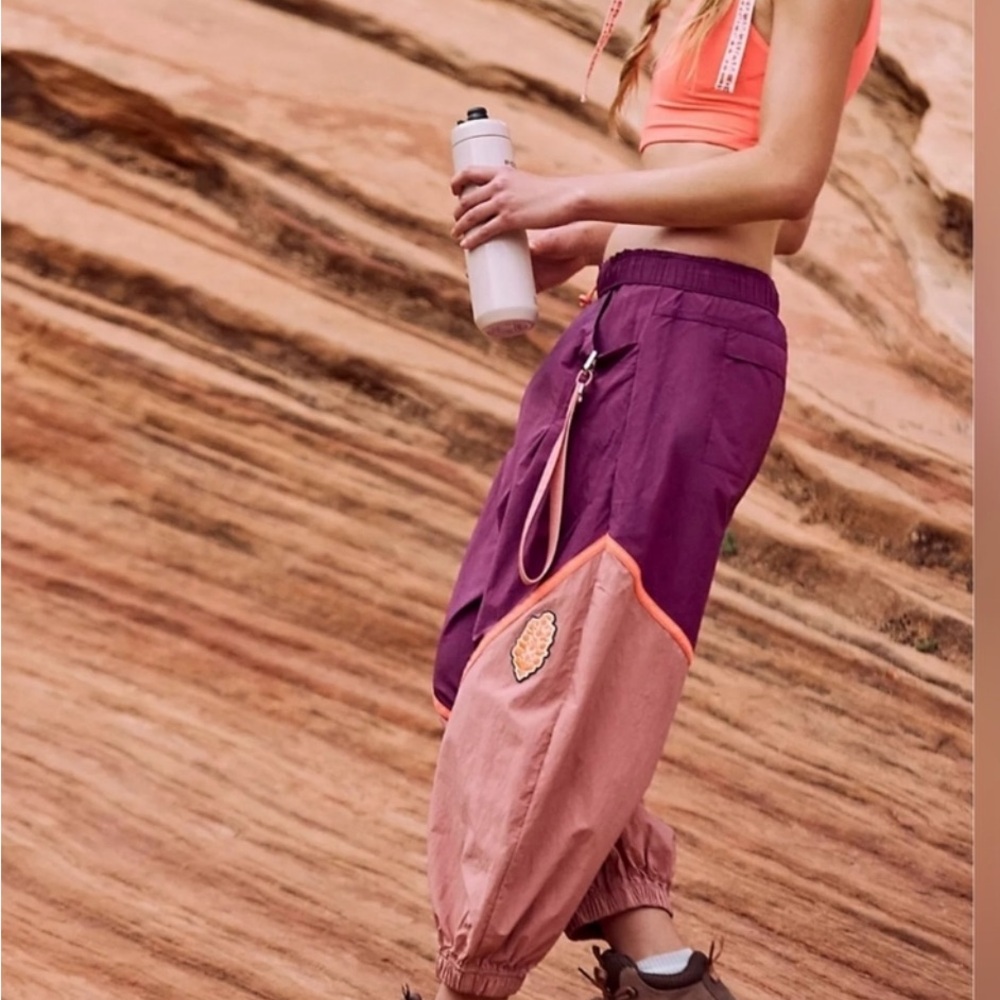 NWT FP Movement Freeflow Pants
Deep Mulberry Sm,Med,Lg - Picture 6 of 10